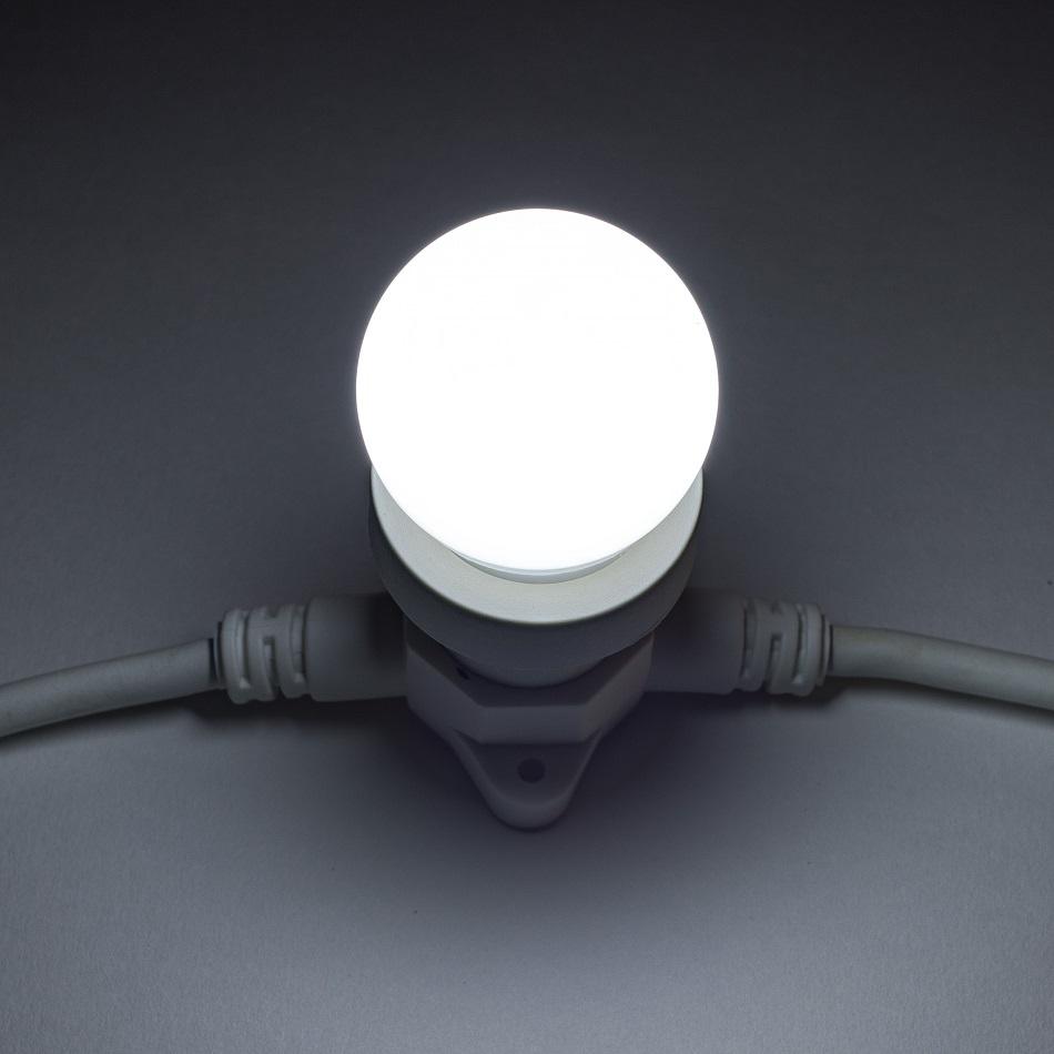 Levně DecoLED LED žárovka - ledově bílá, patice E27, 12 diod