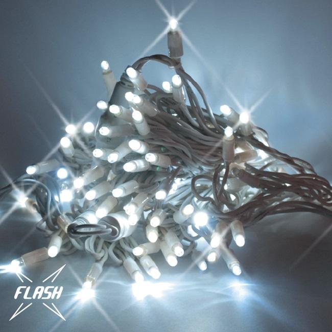 Levně DecoLED LED světelný řetěz - FLASH, 20m, ledově bílá, 120 diod
