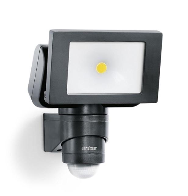 Levně LED Reflektor se senzorem LS150LED 20,5W 230V černá IP44 - STEINEL