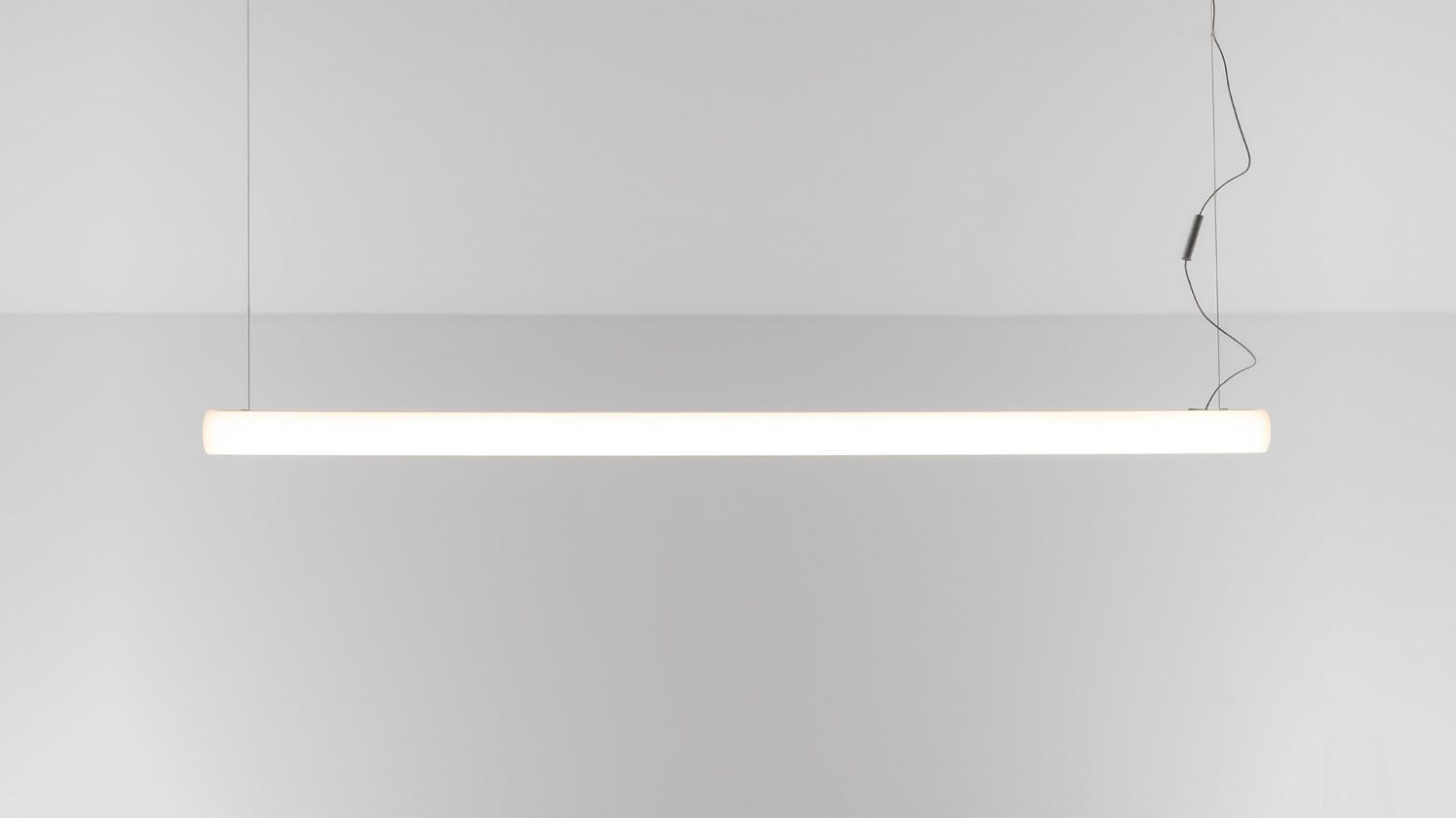 Alphabet of light lineární 120 nástěnné/stropní - Bluetooth - ARTEMIDE